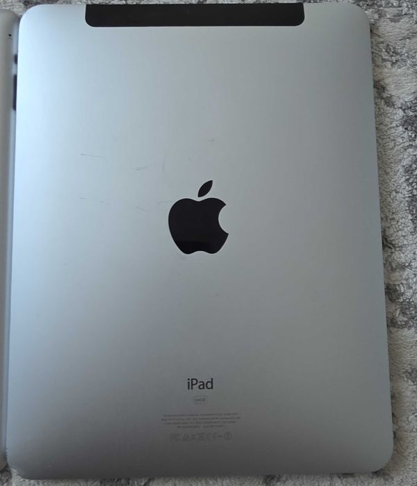 Tablete Apple Ipad: A1460, A1396, A1337, A1538