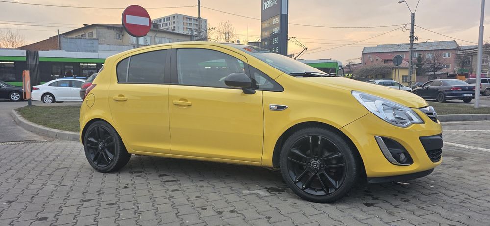 Opel Corsa D 1.3 CDTI Black Edition