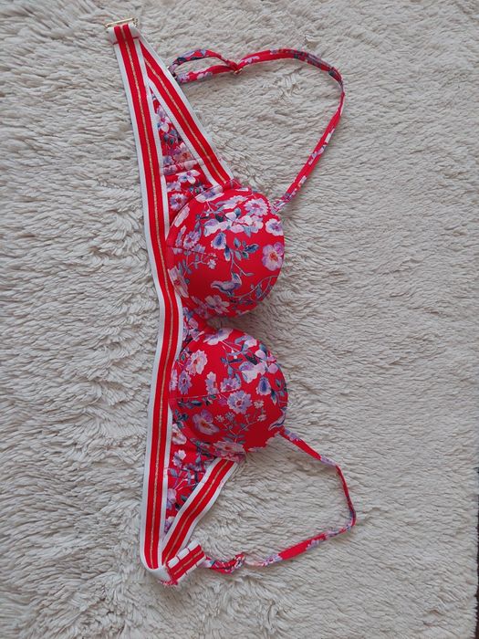 Sutien costum de baie H&M 70B