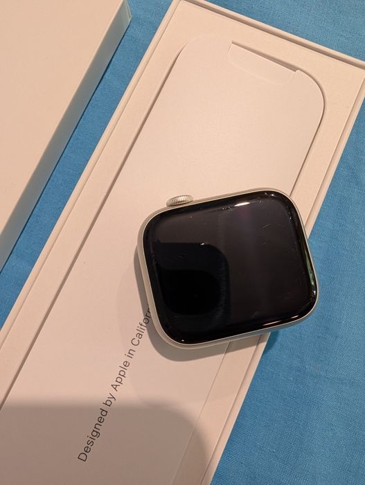 Apple Watch Series 7 (45 mm, GPS, Starlight)