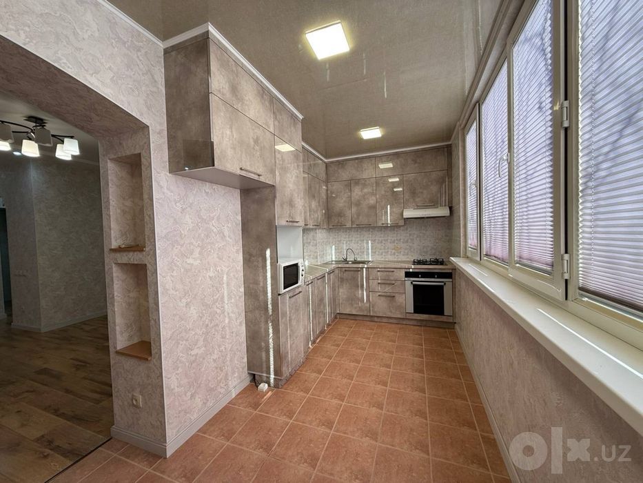 Продам 3х ком / Паркенский / Игрушки магазин / паспороный стол