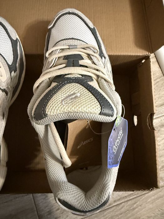 Asics Gel NYC Cream/Oyster Grey Noi