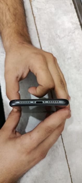 Iphone 11 black xolati ideal xotirasi 64 yomks 75 aybi fec iwlamayapti