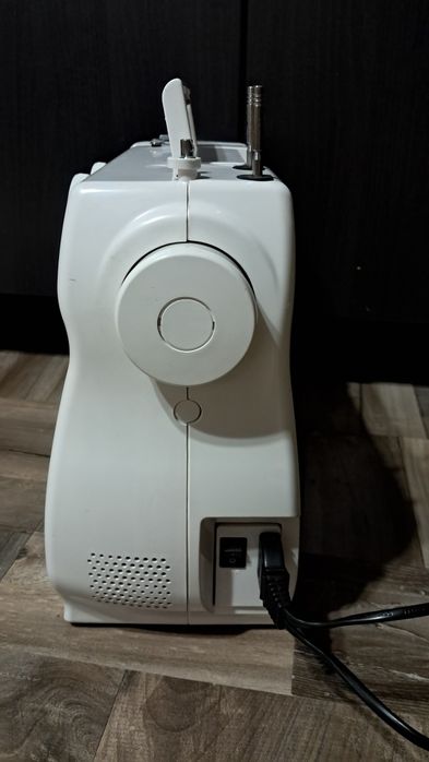 Mașină de cusut W6 WERTARBEIT