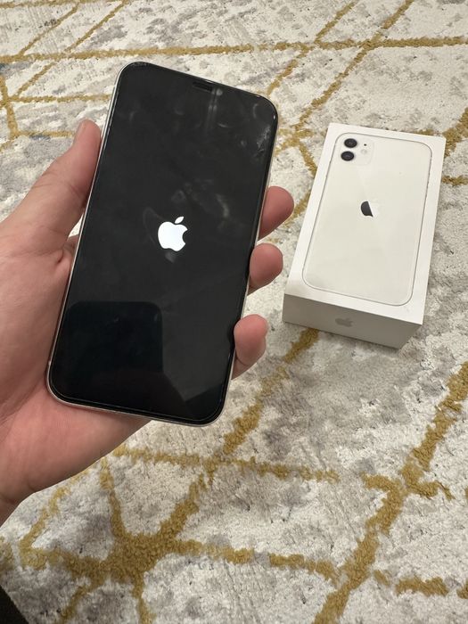 iPhone 11 white 128gb 74%akb