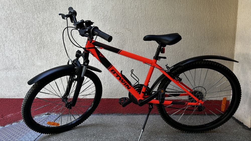 Bicicleta B’Twin Rockrider 500, 24”, 18 viteze, suspensie, stare foarte buna