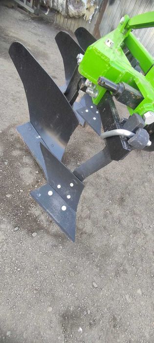 Плуг навесной ПЛН-3-35 с предплужником