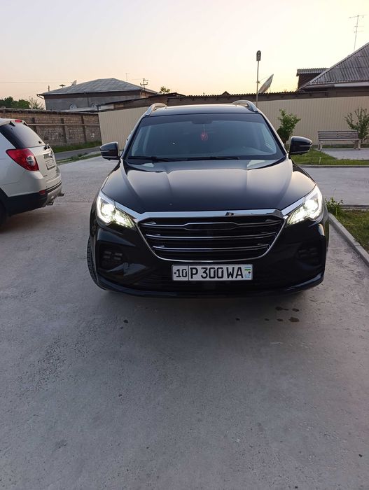 Jetourx70 сотилади. 2023