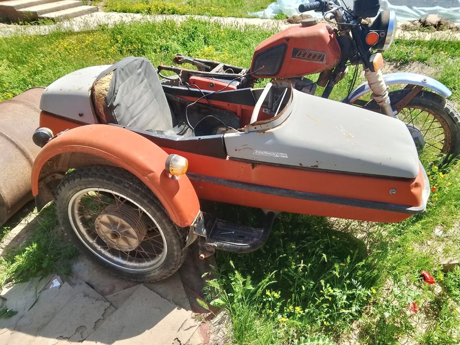 Мотоцикл иж планета 5.