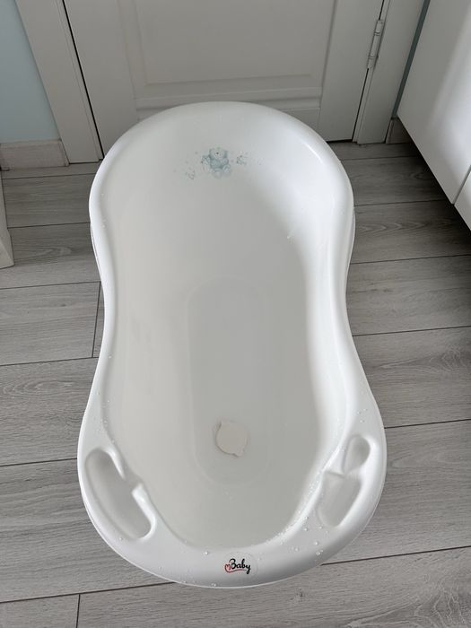 Ванночка для купания младенцев