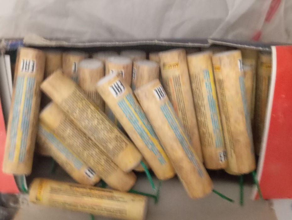 Солюты, петарды, ператехника