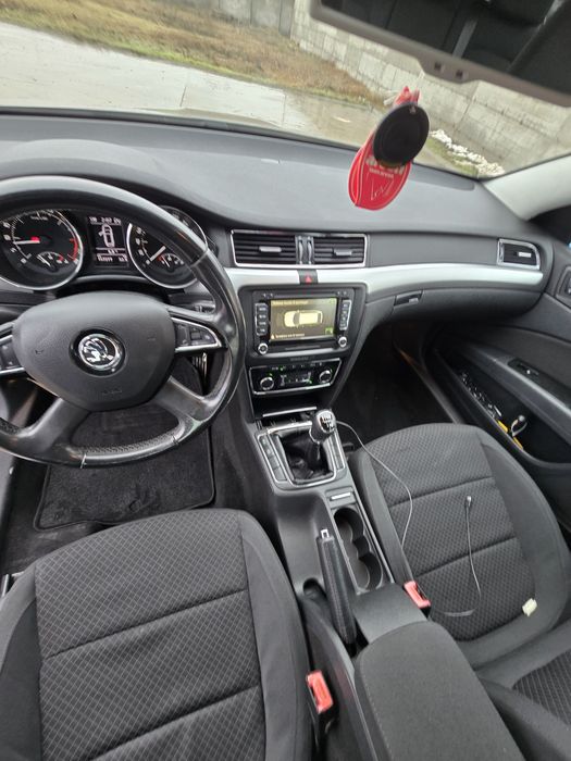SKODA Superb 2013 — imagine 2