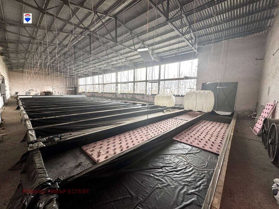 Дава се под наем Склад в с. Новград, Област Русе - 600 кв.м за 612 € - Снимка #11