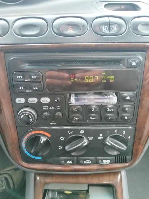 Casetofone auto, față casetofon kenwood