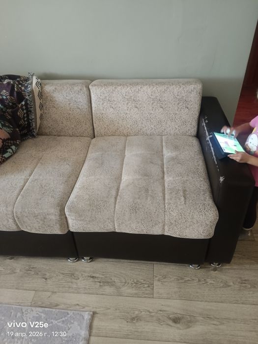 Отдам даром диван