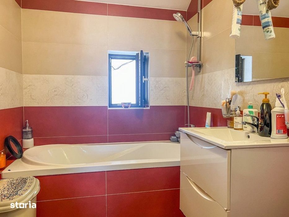 Apartament 4 camere | 2 bai | Intre Lacuri | FSEGA | Iulius | Parcare!