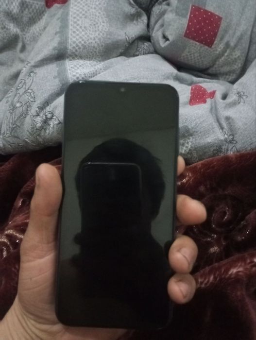 Telefon sotiladi 
Telefon Telefon sotiladi 
Samsung A25 5G bor 
Holati