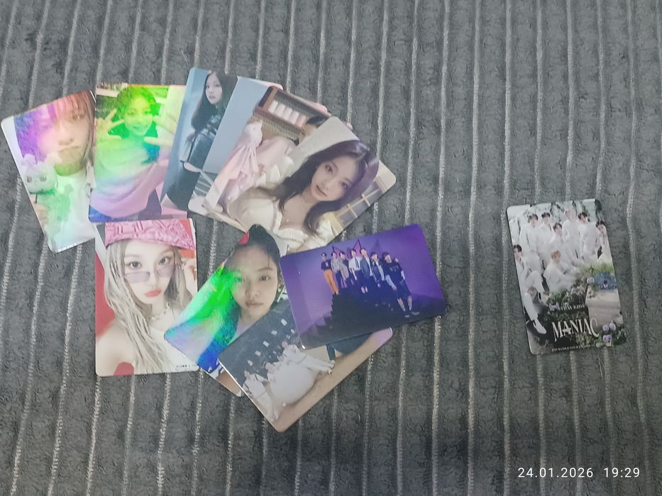 Продам К поп карты, разные