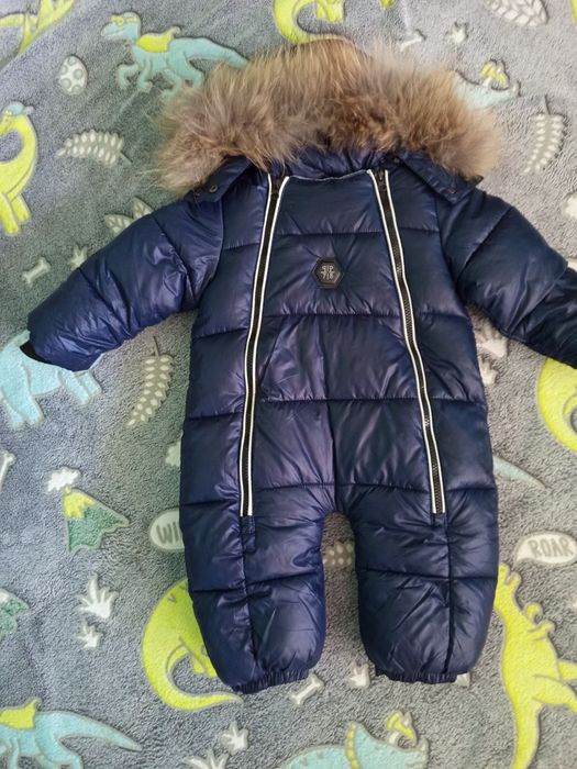 Продам зимний комбинезон 74р
