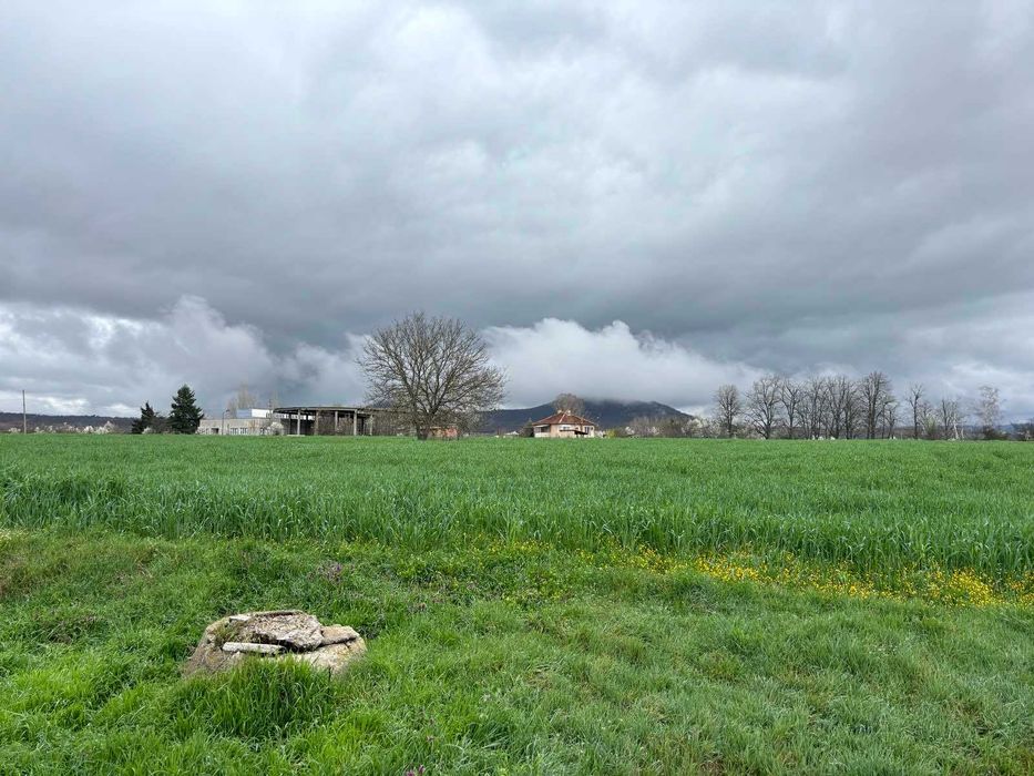 ПАРЦЕЛ 810 кв.м, град Баня