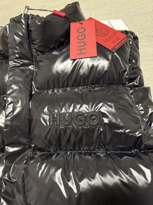 Елек Hugo черен лак