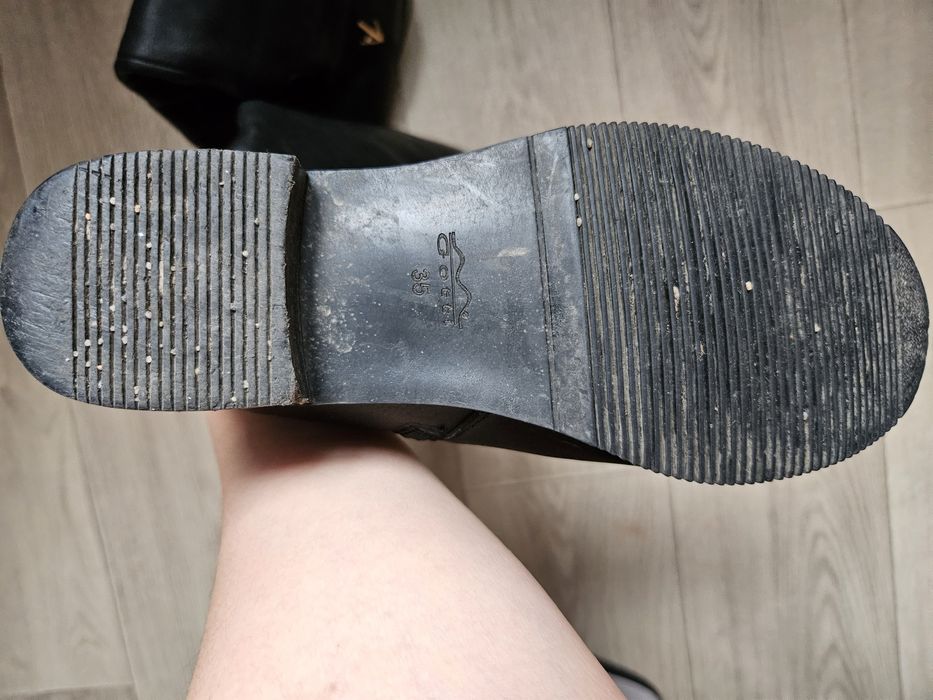 Продам зимние сапоги