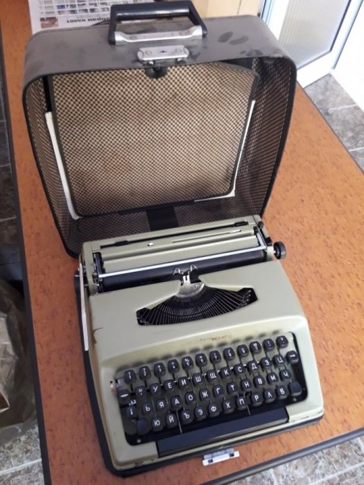 Ретро Пишешта машина