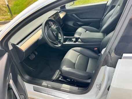 Tesla model 3 2020, белый жемчуг, FSD, автопарковка, мастераккаунт