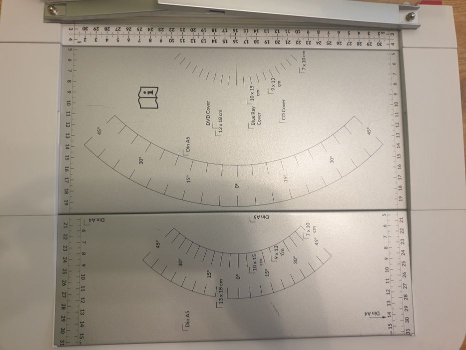 Гилотина за рязане на хартия