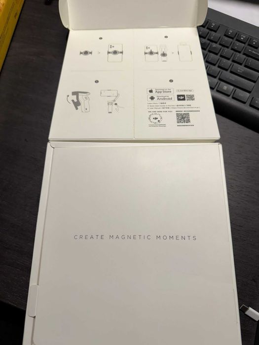 Sistem de stabilizare DJI Osmo Mobile4 SE DJI OM4 SE