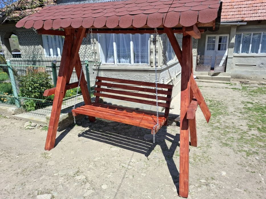 Balansoar rustic de lemn