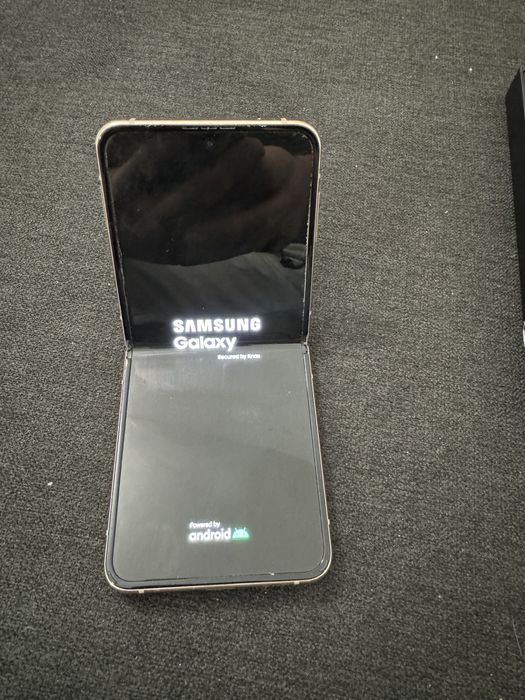 Samsung Galaxy Z Fold4