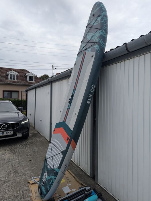 Vând placa Sup Niphean 340 cm