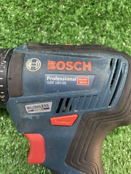 Безчетков винтоверт Bosch GSR 18V-55