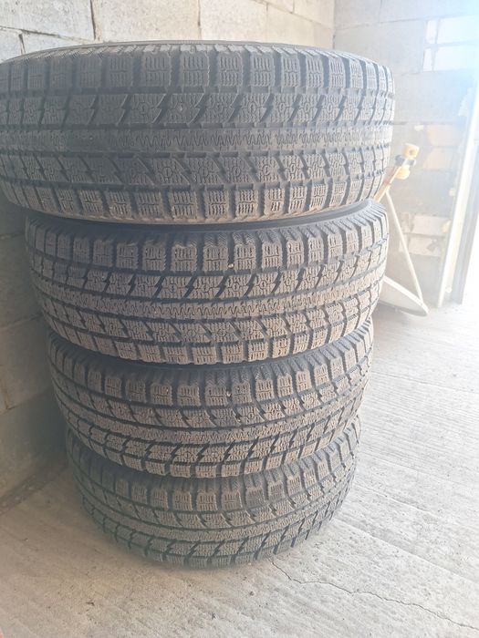 Продам зимние шины