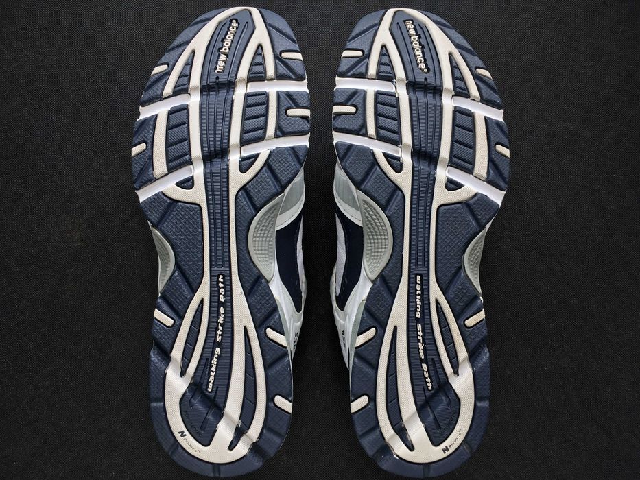 VINTAGE 2007 Made in U.S.A. New Balance® 558 Walkers — 10 D (28.0)