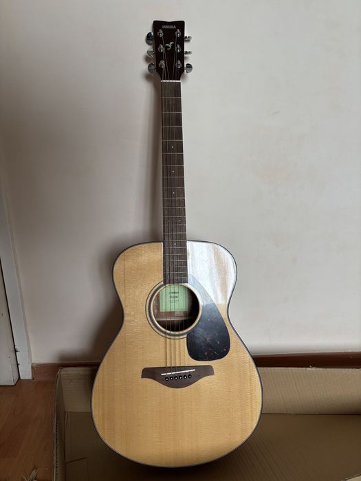 Гитара Yamaha FS800