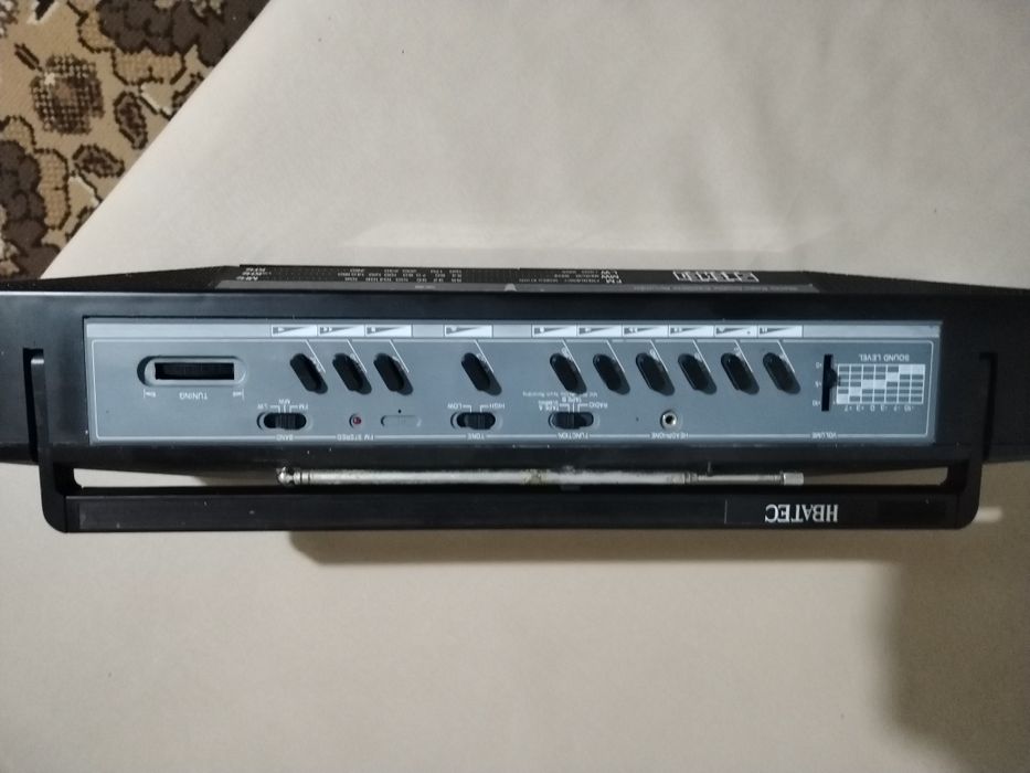 Dublu radiocasetofon vintage funcțional