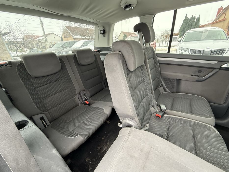 Touran 2010 7 locuri 1.6d