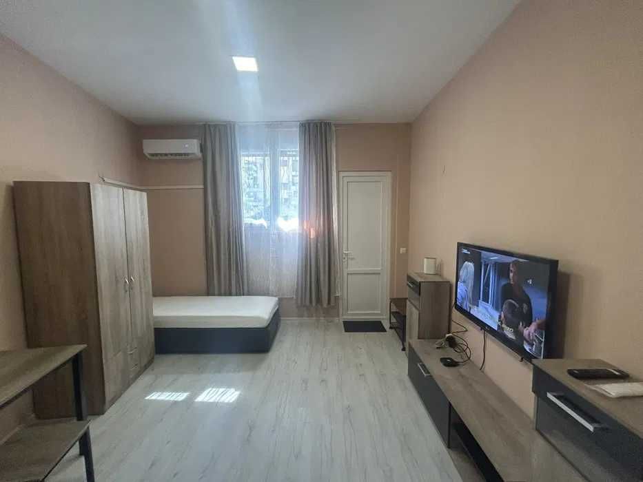 Дава се под наем Едностаен апартамент в София, Зона Б-18 - 40 кв.м за 575 € - Снимка #1