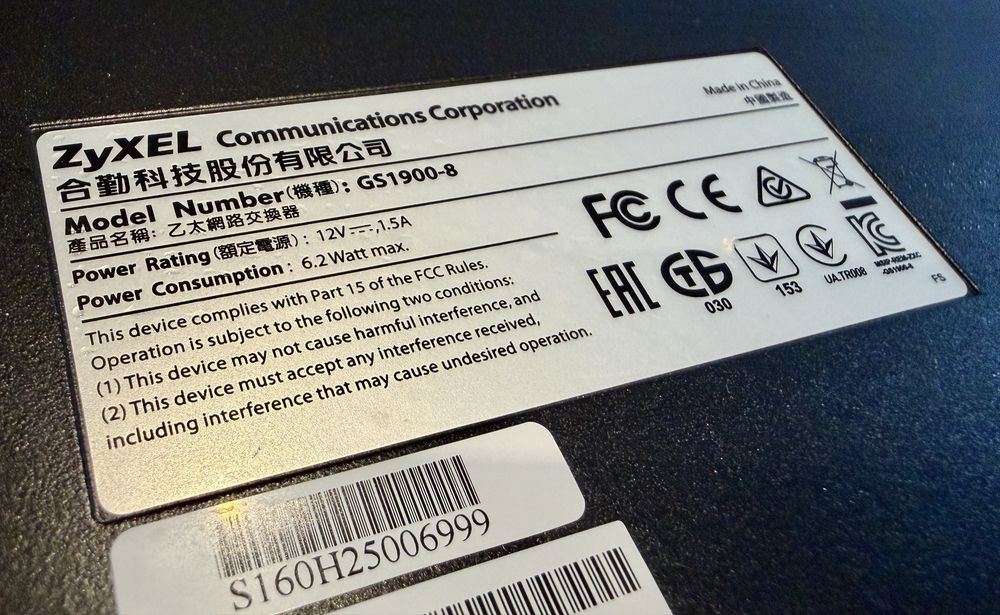Smart managed gigabit switch Zyxel gs1900-8
