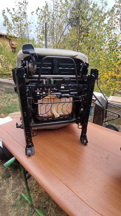 VOLVO XC90 Седалки предни и 2 задни светла кожа