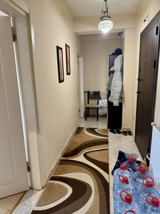 Тристаен Тухлен Апартамент , Обзаведен и Газифициран , кв. Вароша