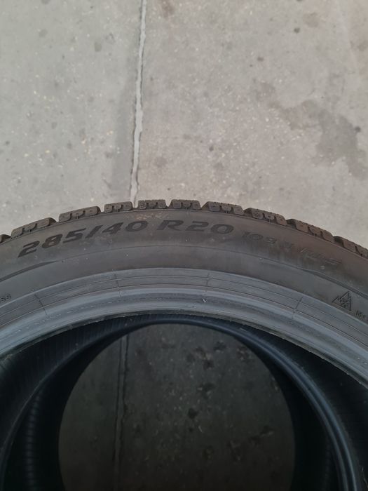 Зимни гуми 2 броя PIRELLI Pzero 285 40 R20 дот 3922