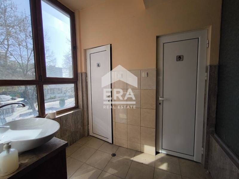 Търговско помещение в кв. Орфей-Веспрем