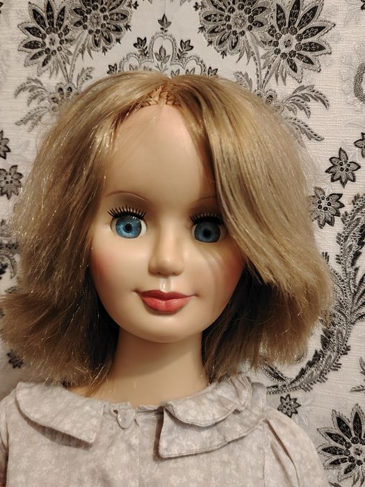 Кукла 1метр красивая