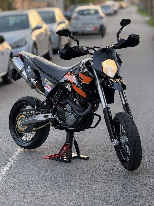 Vând KTM 640 SuperMoto/Enduro/Pornire buton/Înmatriculat/HIGH FLOW/Tobe Leovince/2900€neg!