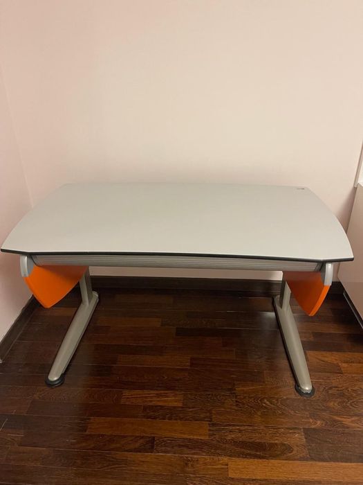 Детский стол