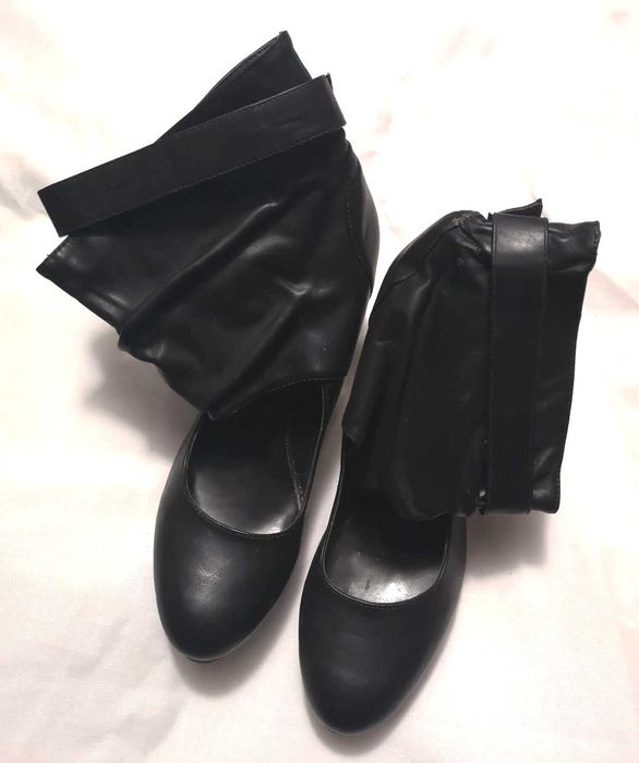 Vand pantofi de dama, din piele, negri, noi, marimea 41