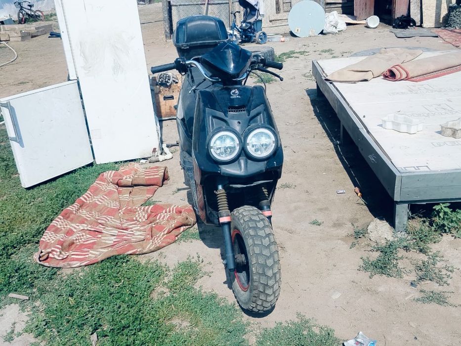 Продам скутор бумер